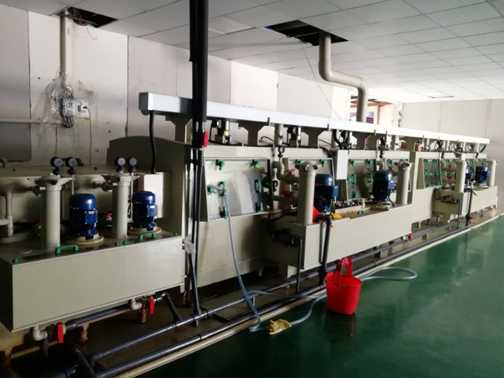 金（jīn）屬標（biāo）牌蝕刻機